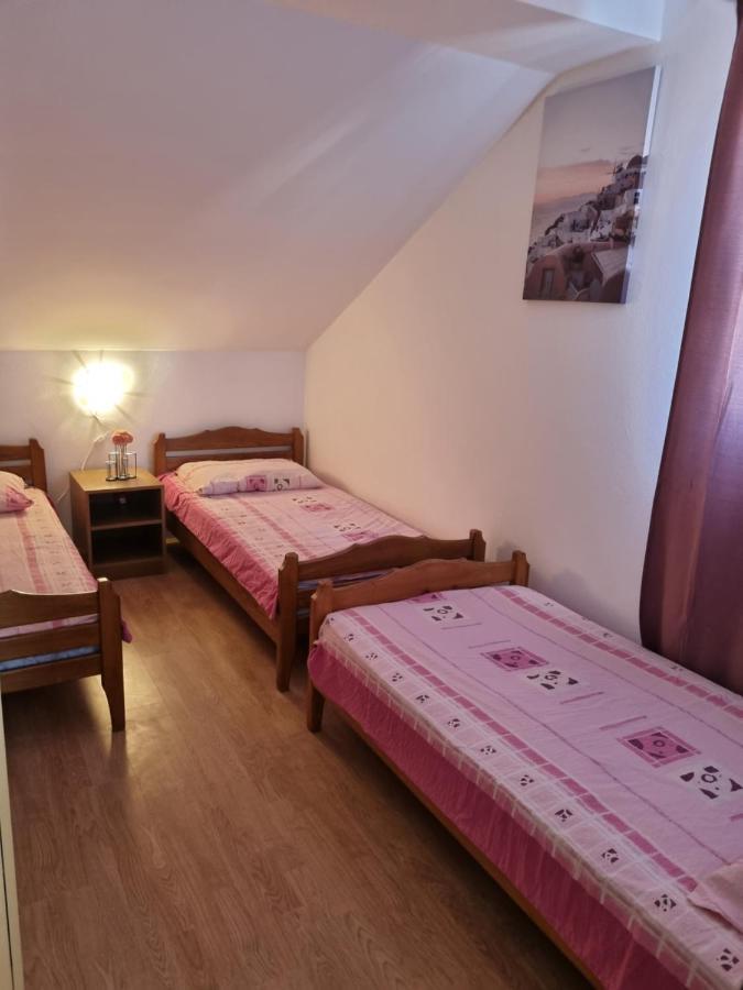 Apartmani Slavica Біоград-на-Мору Екстер'єр фото