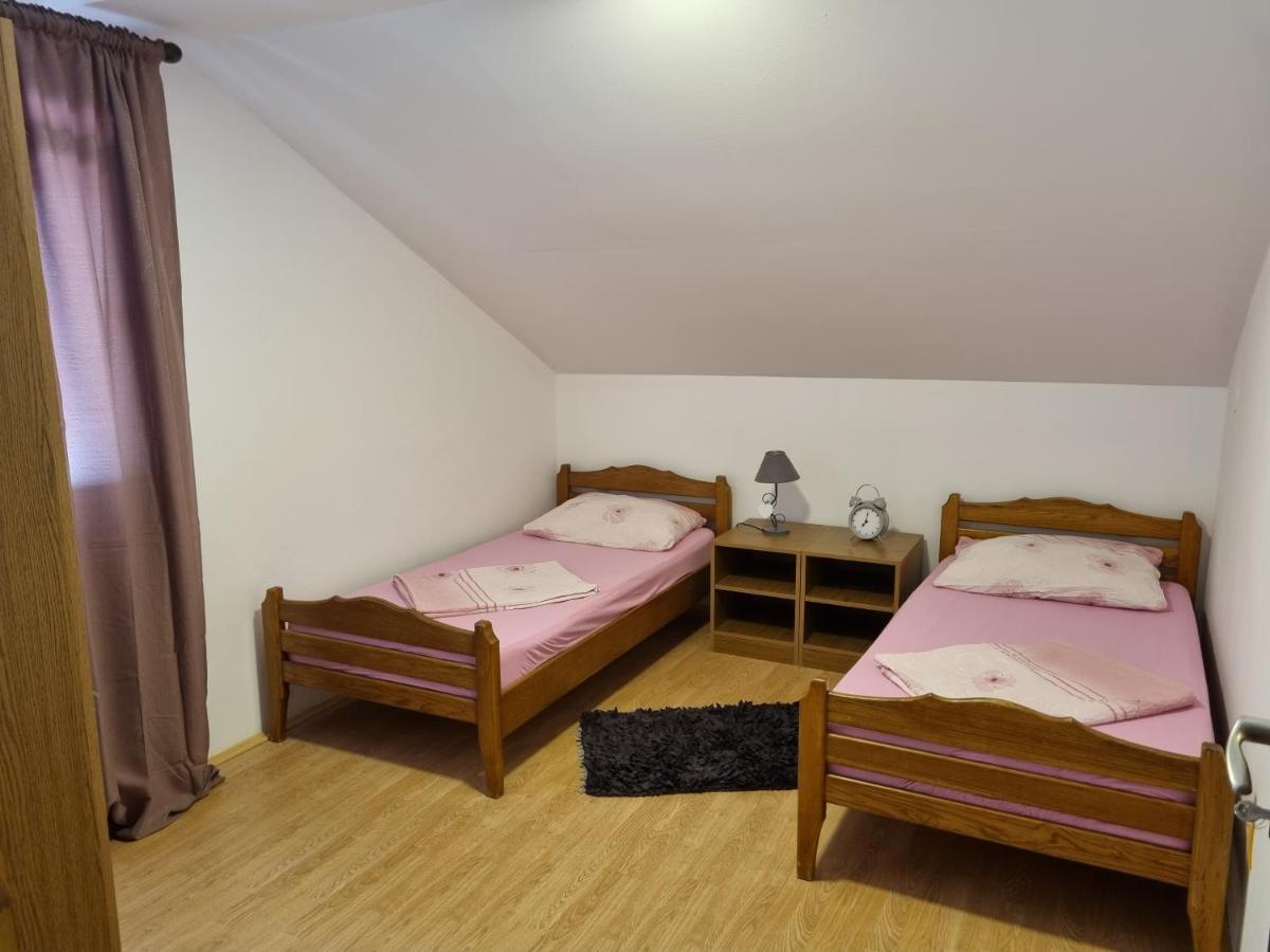Apartmani Slavica Біоград-на-Мору Екстер'єр фото