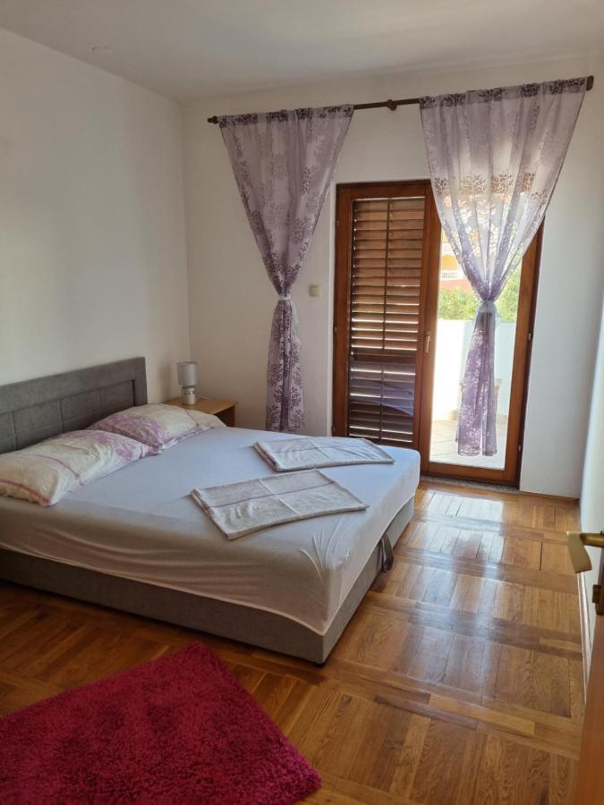 Apartmani Slavica Біоград-на-Мору Екстер'єр фото